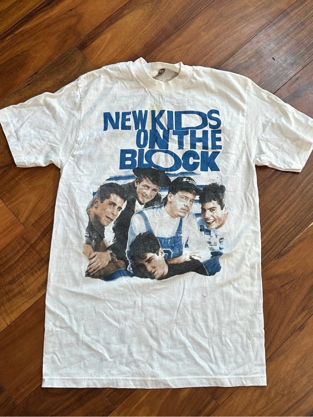 New Kids On The Block NKOTB Hangin’ Tough Tour Shirt Size Medium Graphic
